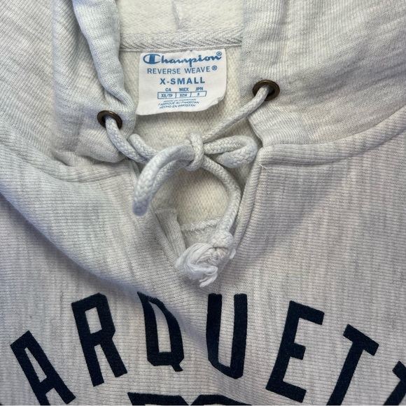 Champion Marquette University Cropped Hoodie with Cinch-able Waist - Picture 3 of 3